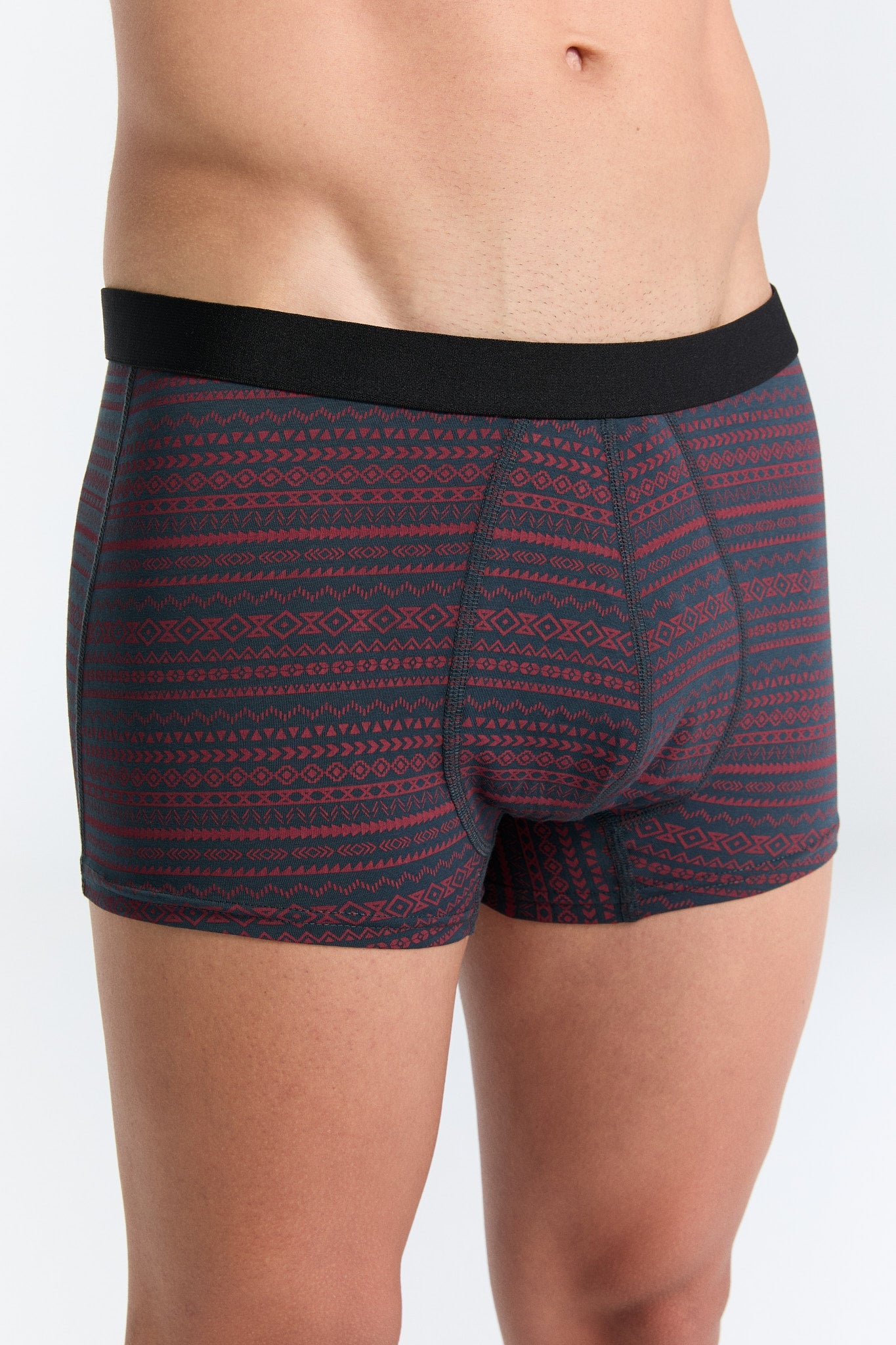 2121-084 | Herren Trunkshorts - Tibetrot/Navy Geometrisch