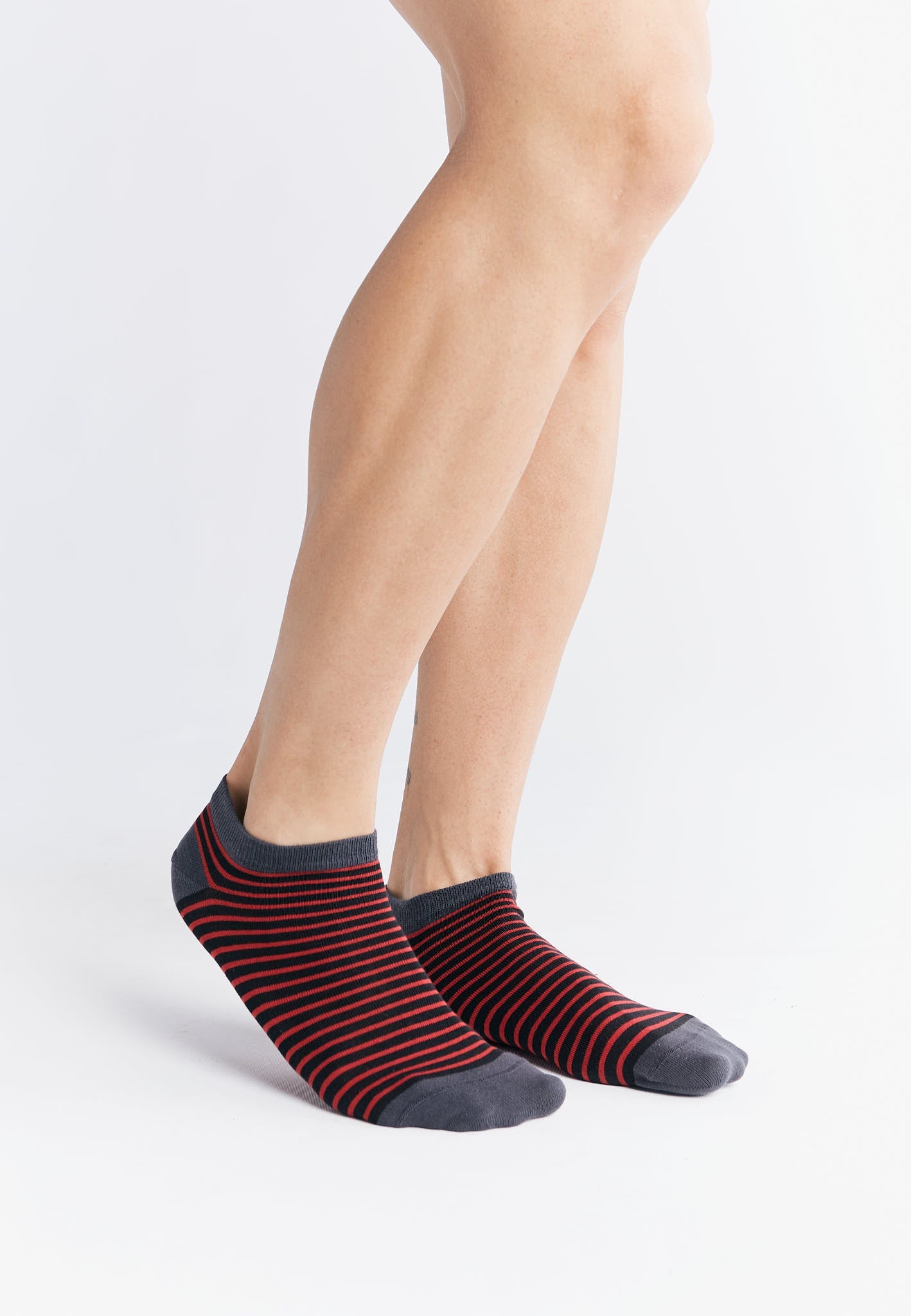 9322 | Unisex Söckchen - Kirschrot/Schwarz Gestreift (6er Pack)